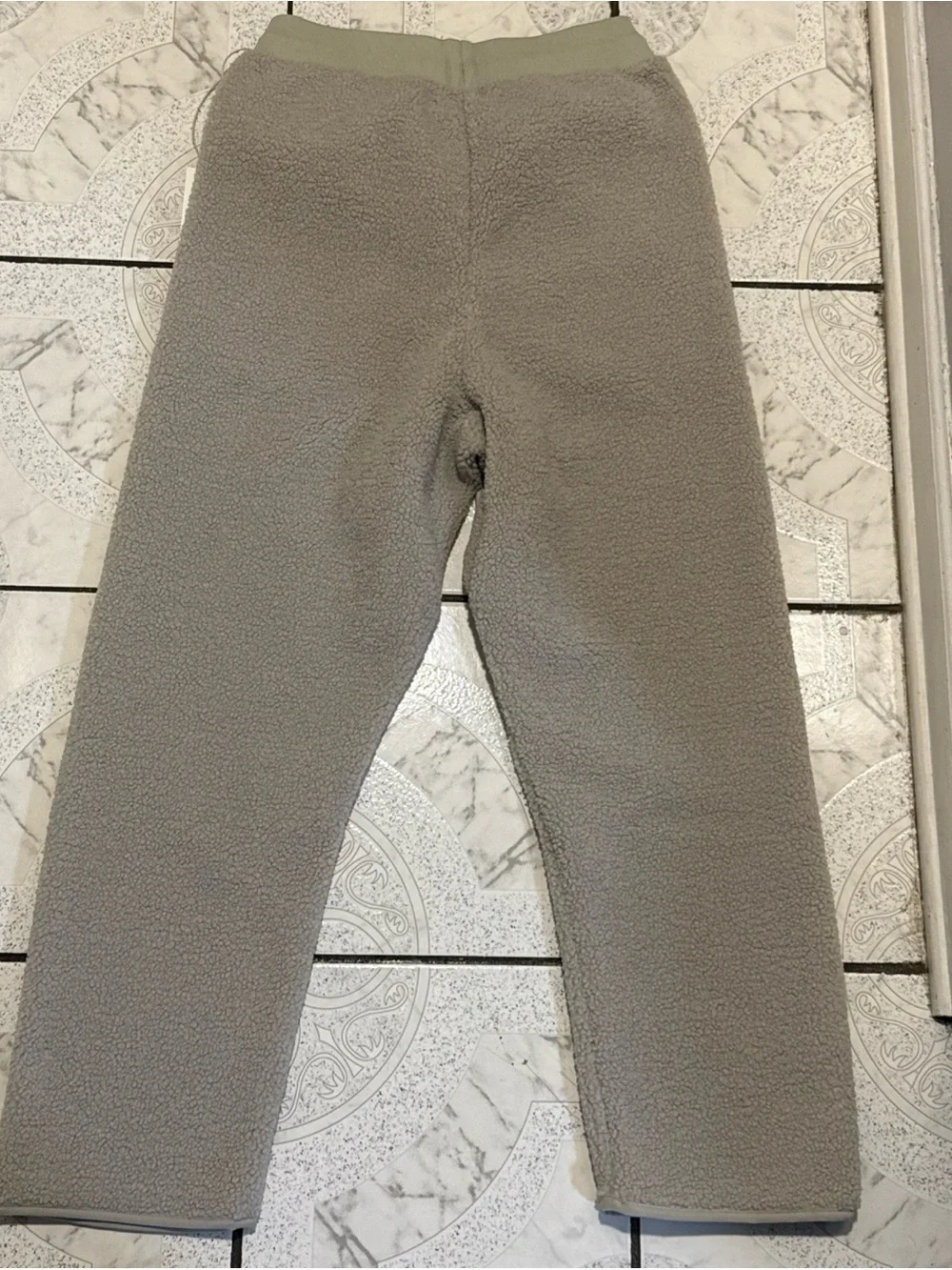New Adidas x Fear Of God Athletics Hike Pants Sesame Men’s Size Small IM6072
